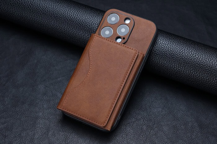 MagSafe Wallet With Stand