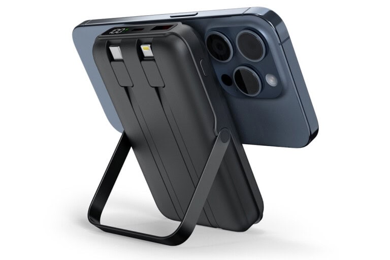 Foldable Metal Kickstand