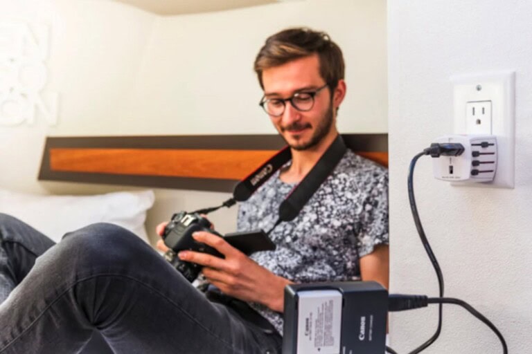 Compact and Lightweight Design